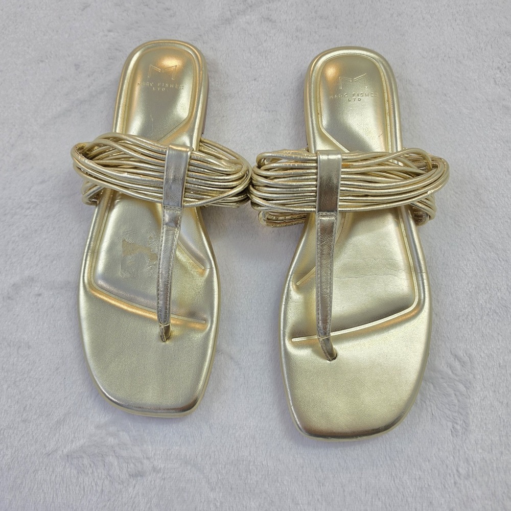 Marc Fisher Gold Thong Sandals Womens 7M Strappy Metallic Slide Summer